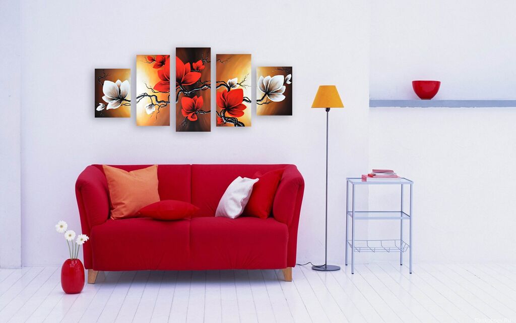 Картина диван. Красный диван. Картины для интерьера гостиной. Красная картина в интерьере. Красный диван в интерьере гостиной.